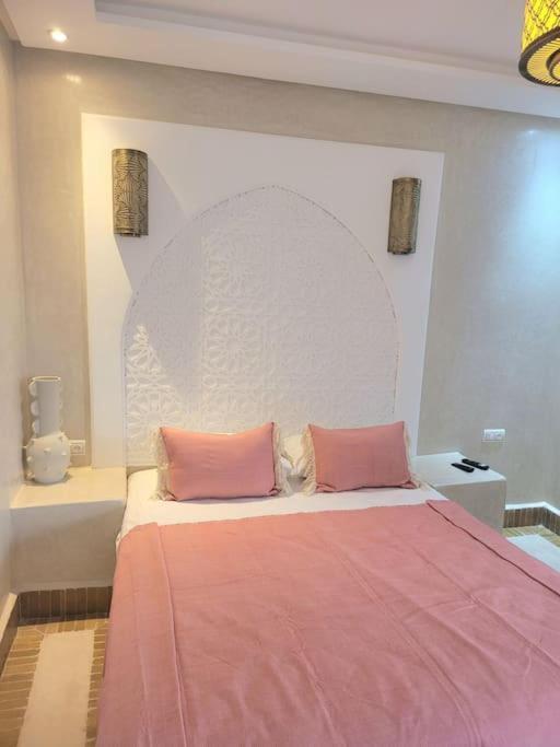 Riad Isahiac Avec Piscine En Exclusivite Marrakesh Extérieur photo