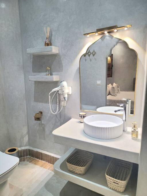 Riad Isahiac Avec Piscine En Exclusivite Marrakesh Extérieur photo